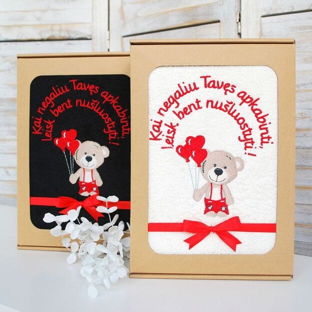 Siuvinėtas rankšluostis "Meškiukas"