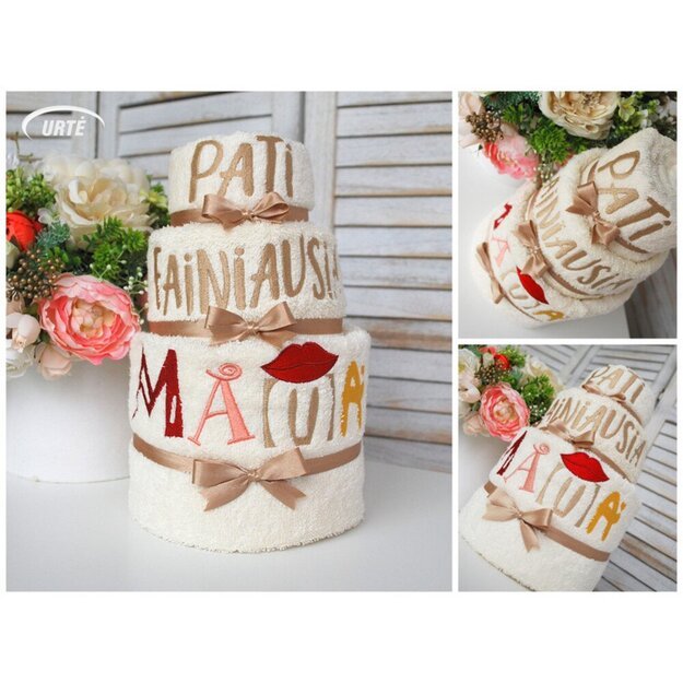 Rankšluosčių tortas "Raudonos lūpytės" 1