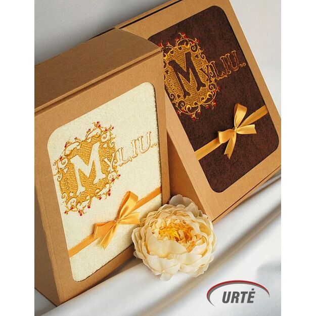 Siuvinėtas rankšluostis "Didžioji M" 3