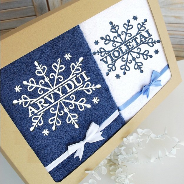 Siuvinėtas rankšluostis "Snaigė"