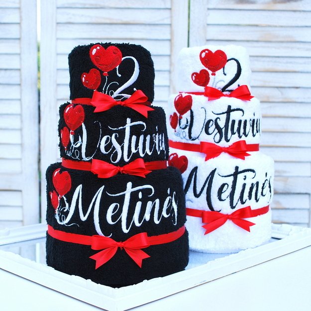Rankšluosčių tortas "Meilės balionai"
