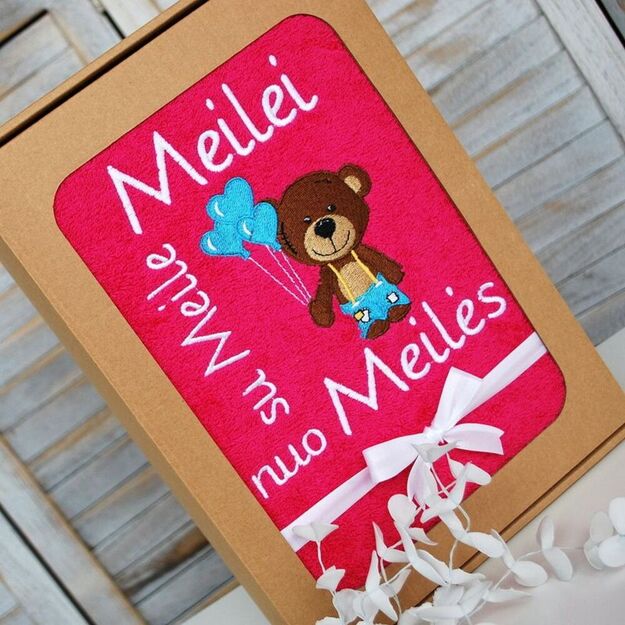 Siuvinėtas rankšluostis "Meškiukas"