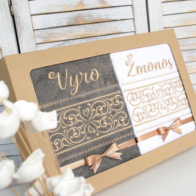 Siuvinėtas rankšluostis "Gyvenimo gijos"