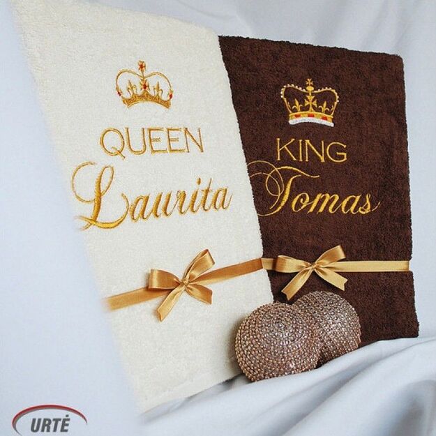 Siuvinėtas rankšluostis "Karalienė ir Karalius"